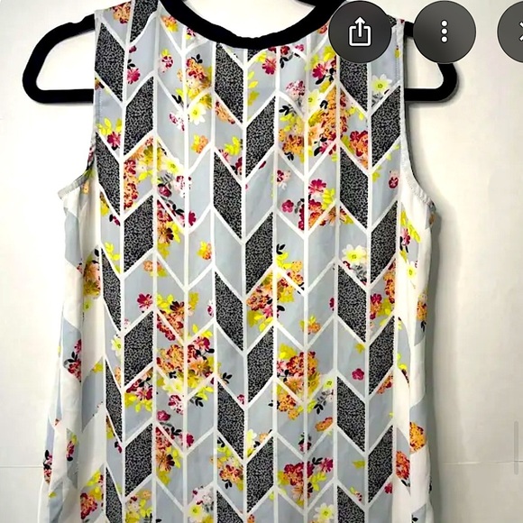 CAbi Medium Multicolor Business Casual Floral Festival Blouse with Black Trim - Picture 5 of 7